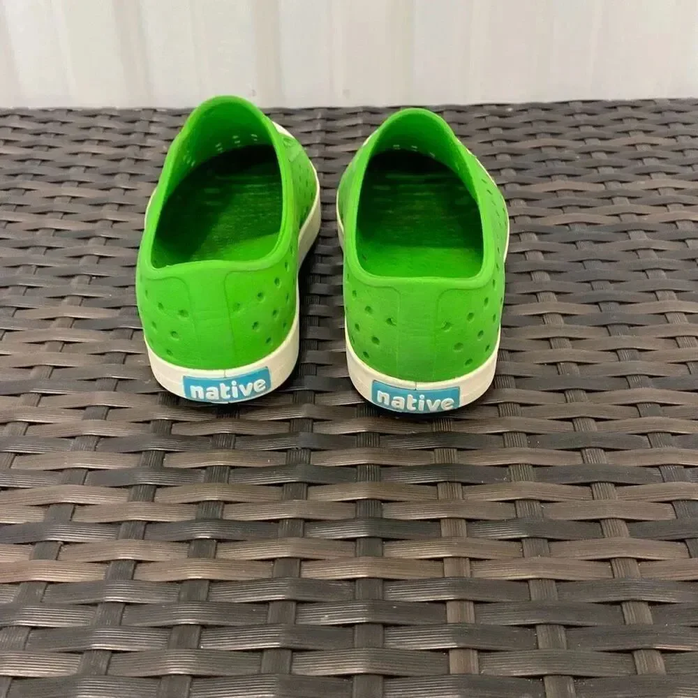 Native Jeffersons kid shoes size 13